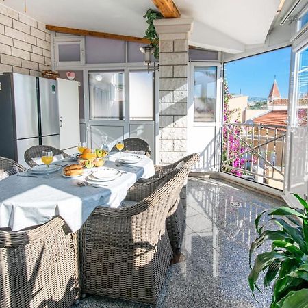 Holiday Home Nevera Макарска Екстериор снимка
