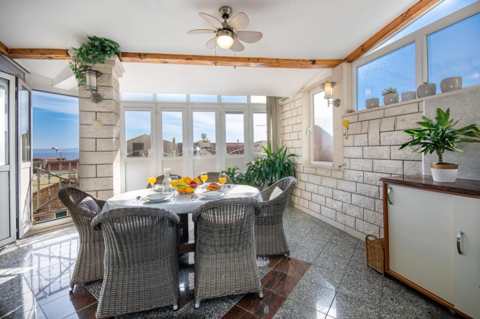 Holiday Home Nevera Макарска Екстериор снимка